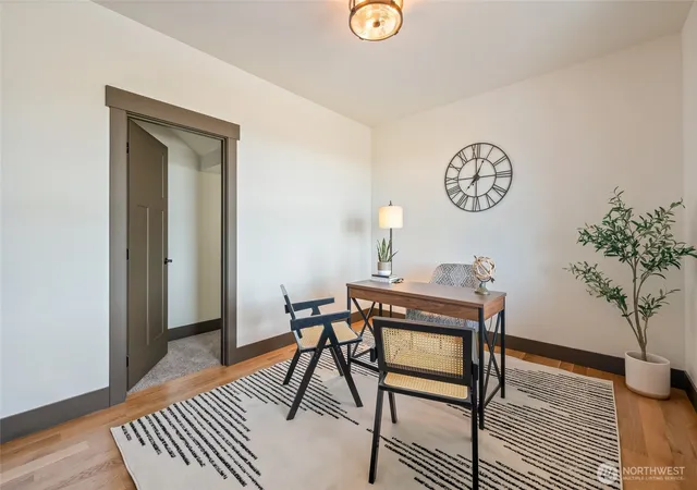 Photo 3 of Single family home for sale at 2516 Plateau Dr, East Wenatchee, WA 98802 | MLS# NWM2497292 | Listing updated on 2026-09-17