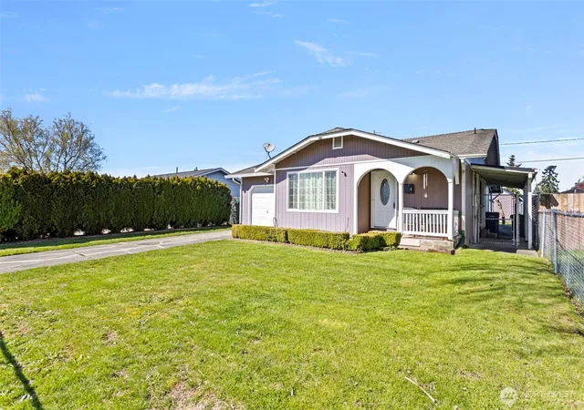Photo 3 of Single family home for sale at 1025 E 63rd Street, Tacoma, WA 98404 | MLS# NWM2497329 | Listing updated on 2026-09-17