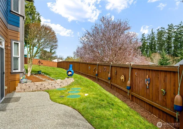 Photo 4 of Single family home for sale at 1140 Matterhorn Loop, Camano Island, WA 98282 | MLS# NWM2497425 | Listing updated on 2026-09-17