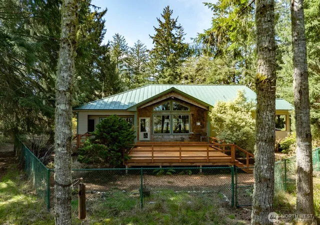 Photo 3 of Single family home for sale at 16820 Sandridge Rd, Long Beach, WA 98631 | MLS# NWM2497618 | Listing updated on 2026-09-29