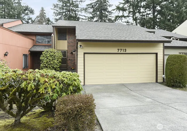 Photo 1 of Townhouse for sale at 7713 Zircon Dr Sw, Lakewood, WA 98498 | MLS# NWM2497836 | Listing updated on 2026-09-17