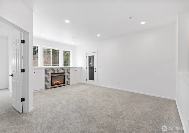 Photo 3 of Condo for sale at 107 164th Street S #3-402, Bothell, WA 98012 | MLS# NWM2497954 | Listing updated on 2026-09-17