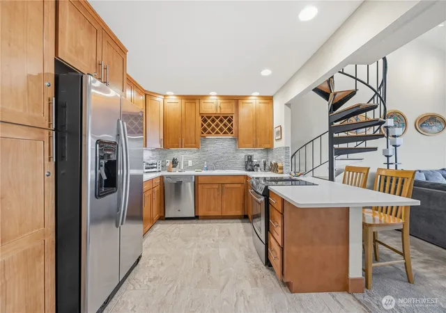 Photo 2 of Condo for sale at 100 Lake Chelan Shrs Dr #3-8, Chelan, WA 98816 | MLS# NWM2498108 | Listing updated on 2026-09-17