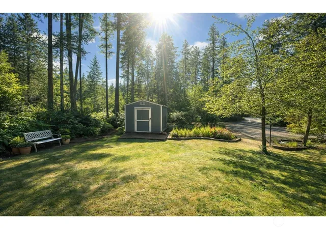 Photo 3 of Single family home for sale at 280 E Clonakilty Dr, Shelton, WA 98584 | MLS# NWM2498120 | Listing updated on 2026-09-22