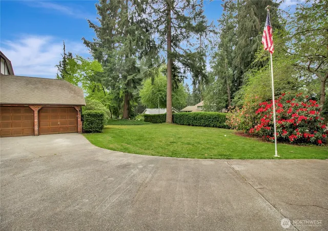 Photo 2 of Contingent at 25431 Mountain Dr, Arlington, WA 98223 | MLS# NWM2498205 | Listing updated on 2026-09-17