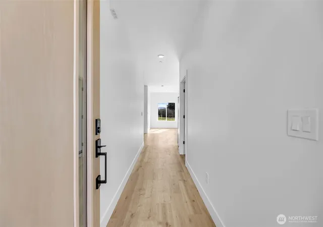 Photo 4 of Condo for sale at 3 Anchor Way Loop #B, Cathlamet, WA 98612 | MLS# NWM2498620 | Listing updated on 2026-09-17