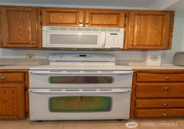Photo 3 of Single family home for sale at 17835 SE Upland Dr, Yelm, WA 98597 | MLS# NWM2498735 | Listing updated on 2026-09-17