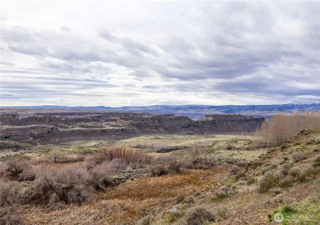 Photo 4 of Land for sale at 0 5 Road NW, Quincy, WA 98848 | MLS# NWM2498838 | Listing updated on 2026-09-17