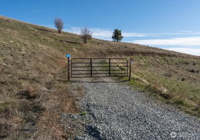 Photo 4 of Land for sale at 562 Chelan Ranch Rd, Chelan, WA 98816 | MLS# NWM2498852 | Listing updated on 2026-09-17