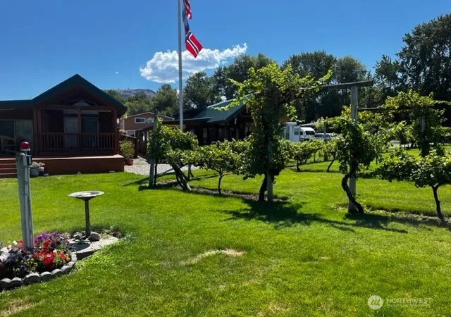 Photo 4 of Manufactured home for sale at 15 Oro Beach Dr #25,31, Oroville, WA 98844 | MLS# NWM2498892 | Listing updated on 2026-09-17