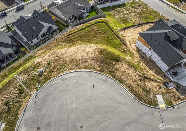 Photo 4 of Land for sale at 978 Spring Mountain Dr, Wenatchee, WA 98801 | MLS# NWM2498941 | Listing updated on 2026-09-17