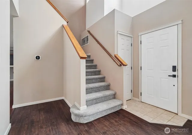 Photo 2 of Sale Pending at 31500 113th Avenue Se, Auburn, WA 98092 | MLS# NWM2498957 | Listing updated on 2026-09-25