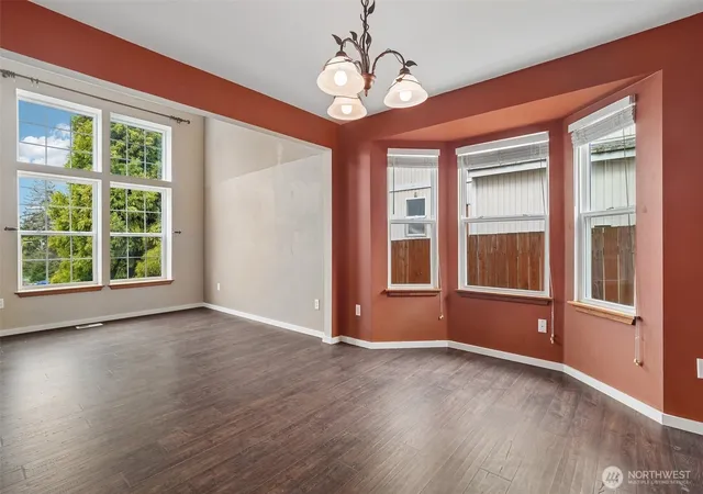 Photo 4 of Sale Pending at 31500 113th Avenue SE, Auburn, WA 98092 | MLS# NWM2498957 | Listing updated on 2026-09-25