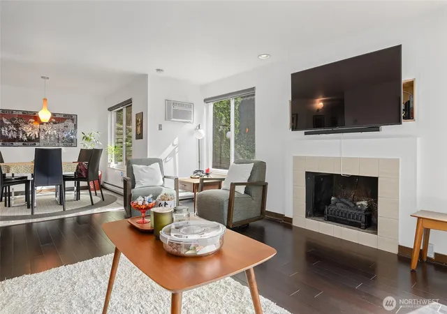 Photo 3 of Condo for sale at 135 N 46th Street #101, Seattle, WA 98103 | MLS# NWM2498963 | Listing updated on 2026-09-30