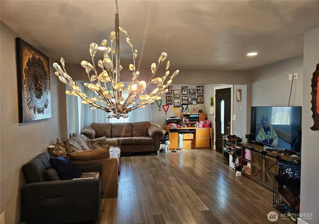 Photo 3 of Single family home for sale at 47 S Dogwood St, Soap Lake, WA 98851 | MLS# NWM2499067 | Listing updated on 2026-09-28