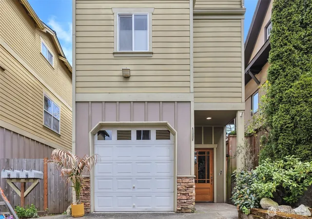 Photo 1 of Single family home for sale at 2221 E Spruce St, Seattle, WA 98122 | MLS# NWM2499188 | Listing updated on 2026-09-17
