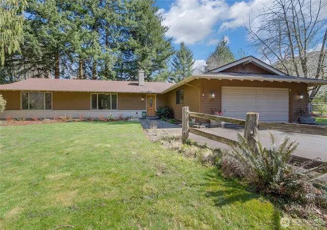Photo 3 of Single family home for sale at 102 40 Crumb Rd, Morton, WA 98356 | MLS# NWM2499259 | Listing updated on 2026-09-17