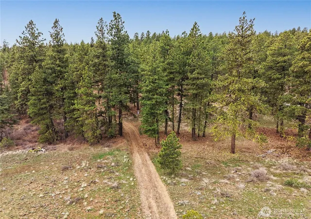 Photo 1 of Land for sale at 305 Sunrise Way, East Wenatchee, WA 98802 | MLS# NWM2499315 | Listing updated on 2026-09-17