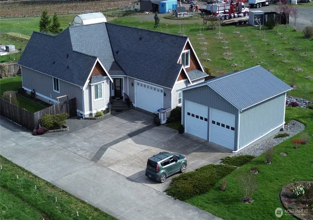Photo 1 of Single family home for sale at 1946 Mount Baker Hwy, Bellingham, WA 98226 | MLS# NWM2499543 | Listing updated on 2026-09-17