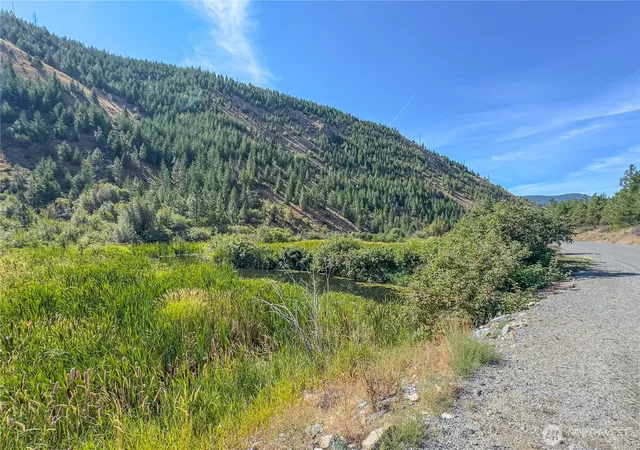 Photo 2 of Land for sale at 10558 Mud Crk Rd, Entiat, WA 98822 | MLS# NWM2499563 | Listing updated on 2026-09-17