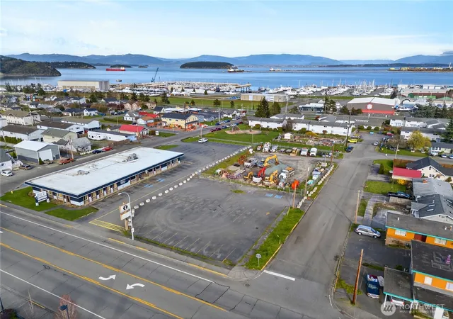Photo 3 of Land for sale at 2821 Commercial Ave, Anacortes, WA 98221 | MLS# NWM2499718 | Listing updated on 2026-09-17