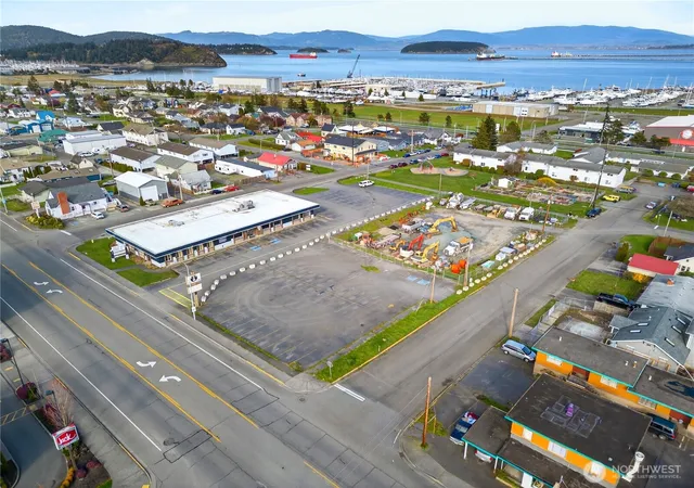 Photo 4 of Land for sale at 2821 Commercial Ave, Anacortes, WA 98221 | MLS# NWM2499718 | Listing updated on 2026-09-17