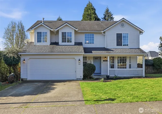 Photo 2 of Sale Pending at 728 E Heritage Loop, La Center, WA 98629 | MLS# NWM2499790 | Listing updated on 2026-09-17