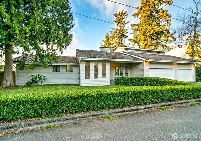 Photo 1 of Contingent at 558 Sw 298th Street, Federal Way, WA 98023 | MLS# NWM2500020 | Listing updated on 2026-09-17