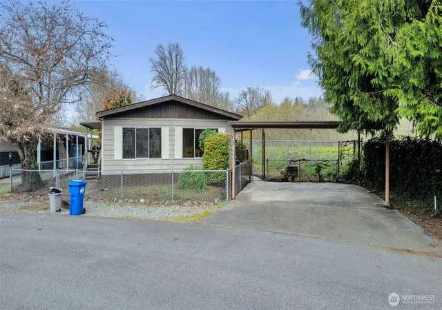 Photo 1 of Sale Pending at 1510 Maple Ln #27, Kent, WA 98030 | MLS# NWM2500132 | Listing updated on 2026-10-01