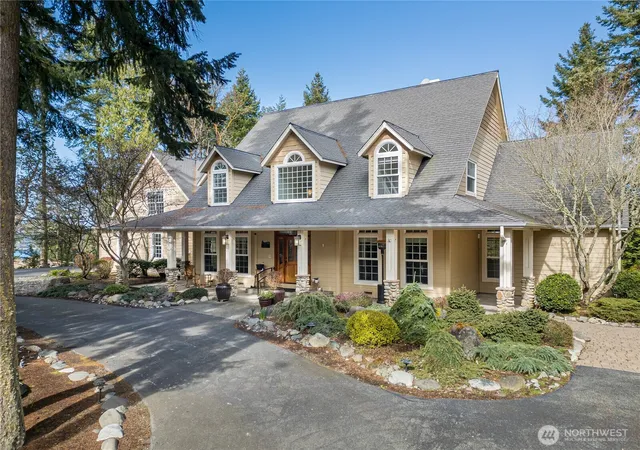Photo 2 of Single family home for sale at 11 E Mindy Ln, Sequim, WA 98382 | MLS# NWM2500575 | Listing updated on 2026-09-17