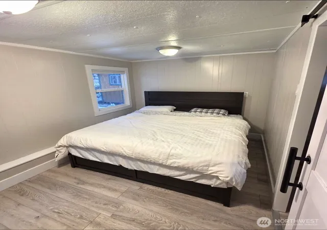 Photo 4 of Manufactured home for sale at 12245 S Lakeshore Rd #44, Chelan, WA 98816 | MLS# NWM2500641 | Listing updated on 2026-09-29