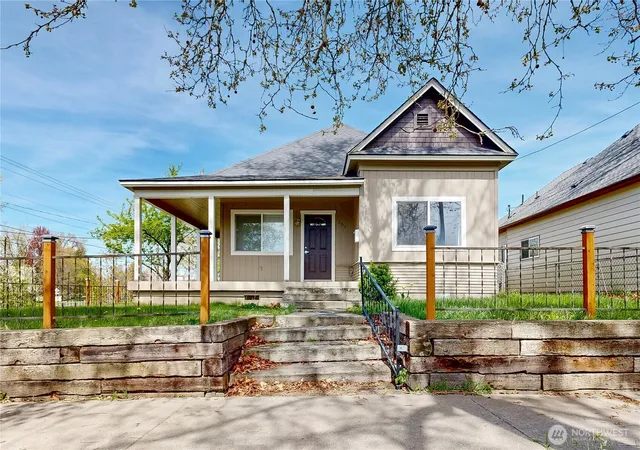 Photo 1 of Single family home for sale at 503 Juniper St, Walla Walla, WA 99362 | MLS# NWM2500720 | Listing updated on 2026-09-17