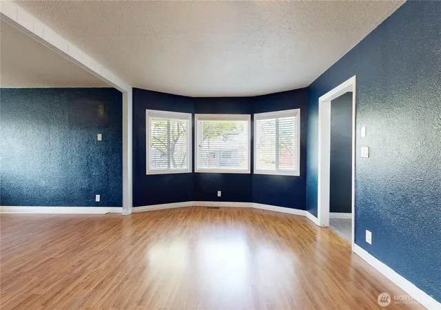 Photo 3 of Single family home for sale at 503 Juniper St, Walla Walla, WA 99362 | MLS# NWM2500720 | Listing updated on 2026-09-17