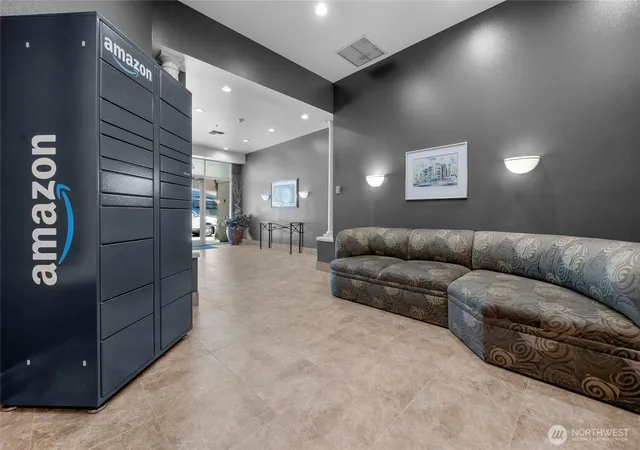 Photo 3 of Condo for sale at 4343 Roosevelt Way NE #401, Seattle, WA 98105 | MLS# NWM2500823 | Listing updated on 2026-09-17