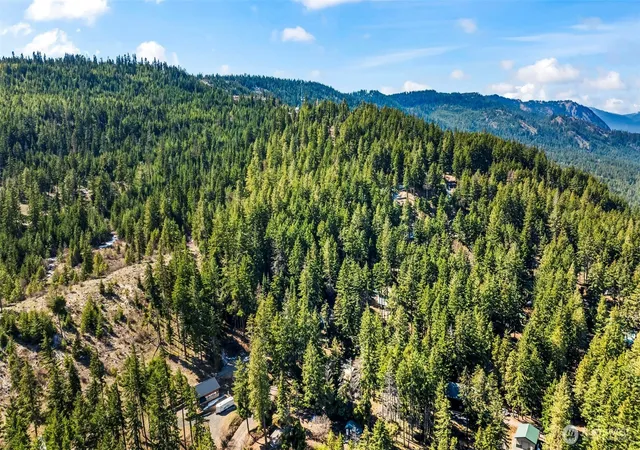 Photo 4 of Single family home for sale at 130 Horse Heaven Rd, Cle Elum, WA 98922 | MLS# NWM2501071 | Listing updated on 2026-09-17
