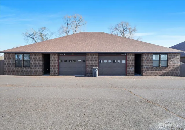Photo 2 of Condo for sale at 1331 Ne Nanto Rd #A&B, Moses Lake, WA 98837 | MLS# NWM2501139 | Listing updated on 2026-09-17