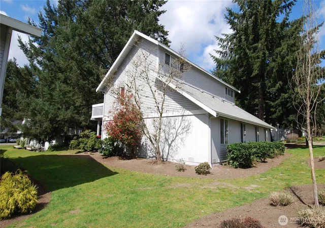 Photo 4 of Multi family home for sale at 34019 1st Circle S, Federal Way, WA 98003 | MLS# NWM2501184 | Listing updated on 2026-09-17