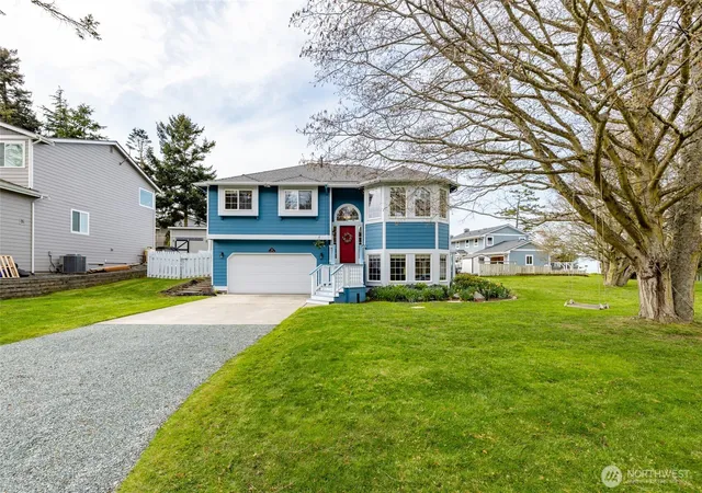 Photo 3 of Single family home for sale at 561 Fort Ebey Rd, Coupeville, WA 98239 | MLS# NWM2501263 | Listing updated on 2026-10-02