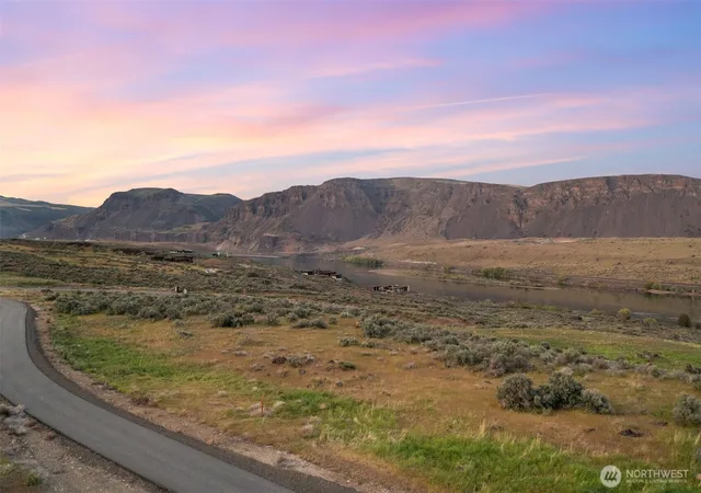 Land for sale at 33 Stagecoach Ln, Malaga, WA 98828 | MLS# NWM2501273