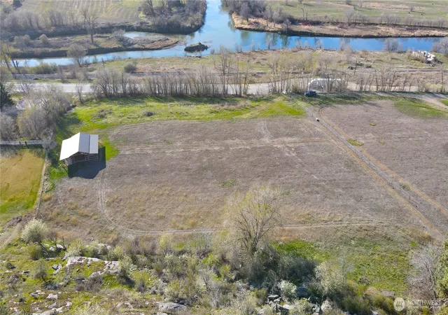 Photo 1 of Land for sale at 0 Mossy Rock Rd, Oroville, WA 98844 | MLS# NWM2501362 | Listing updated on 2026-09-17