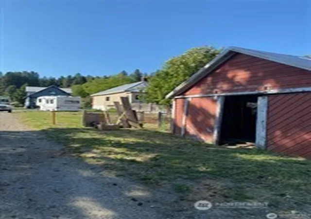 Photo 2 of Land for sale at 200 E Arizona Ave, Roslyn, WA 98941 | MLS# NWM2501523 | Listing updated on 2026-09-17
