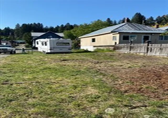 Photo 4 of Land for sale at 200 E Arizona Ave, Roslyn, WA 98941 | MLS# NWM2501523 | Listing updated on 2026-09-17
