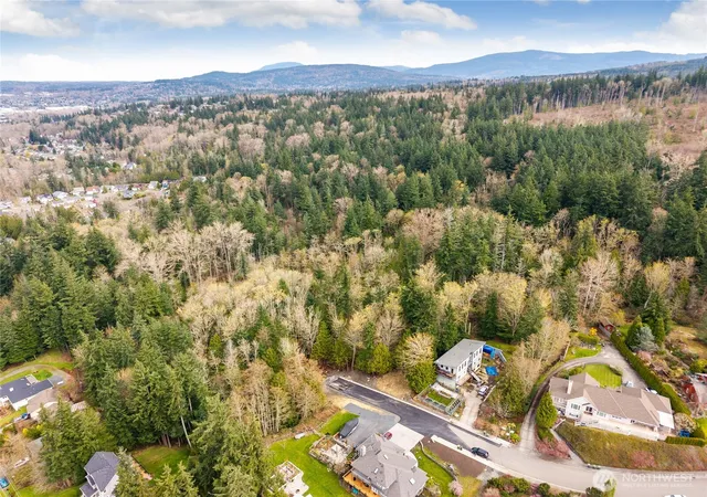 Photo 3 of Sale Pending at 813 41st, Bellingham, WA 98229 | MLS# NWM2501539 | Listing updated on 2026-09-25