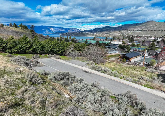 Photo 1 of Land for sale at 0 E Lot 11 Franklin St, Chelan, WA 98816 | MLS# NWM2501907 | Listing updated on 2026-09-17