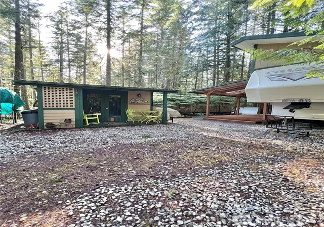 Photo 3 of Manufactured home for sale at 240 Shinn Cyn Dr, Deming, WA 98244 | MLS# NWM2502095 | Listing updated on 2026-09-17
