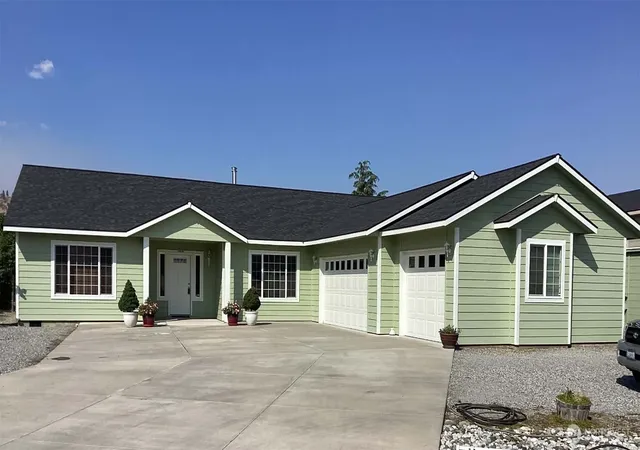 Photo 1 of Single family home for sale at 1010 Crst Loop, Entiat, WA 98822 | MLS# NWM2502098 | Listing updated on 2026-10-01