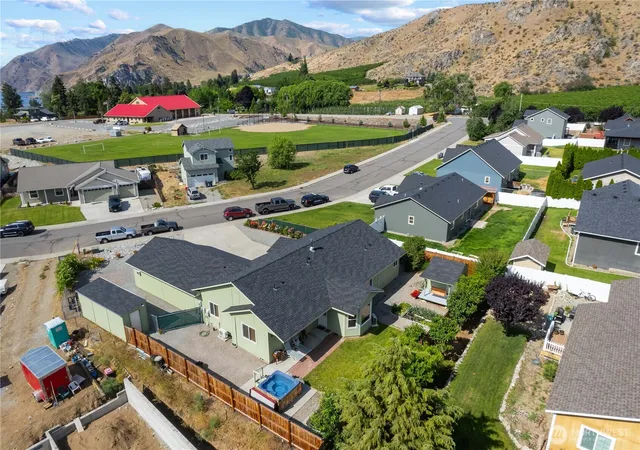 Photo 2 of Single family home for sale at 1010 Crst Loop, Entiat, WA 98822 | MLS# NWM2502098 | Listing updated on 2026-10-01