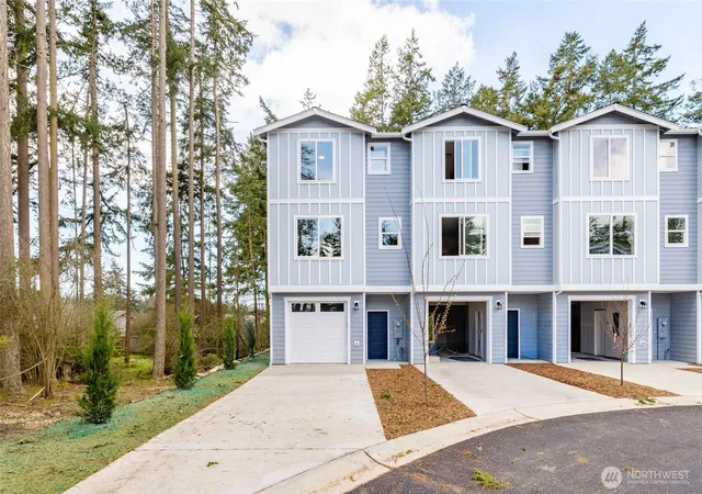 Photo 1 of Townhouse for sale at 945 Nw Heller St #C2, Oak Harbor, WA 98277 | MLS# NWM2502158 | Listing updated on 2026-09-29