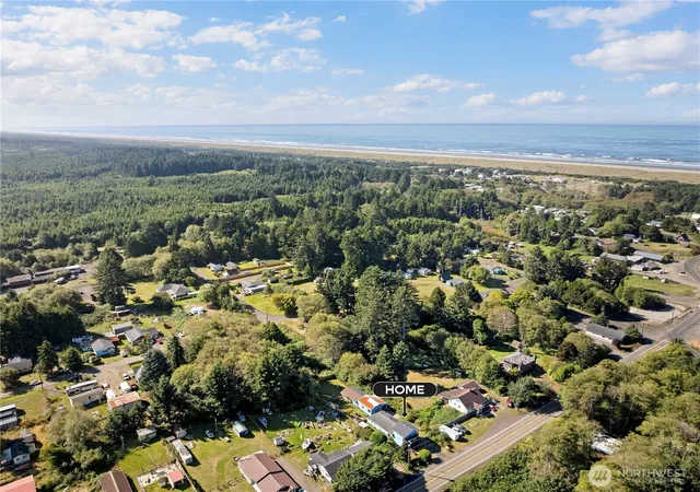 Photo 3 of Single family home for sale at 715 Copalis Beach Rd, Copalis Beach, WA 98535 | MLS# NWM2502473 | Listing updated on 2026-09-17