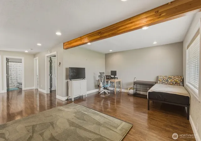 Photo 3 of Sale Pending at 1215 30th Avenue, Longview, WA 98632 | MLS# NWM2502992 | Listing updated on 2026-09-17